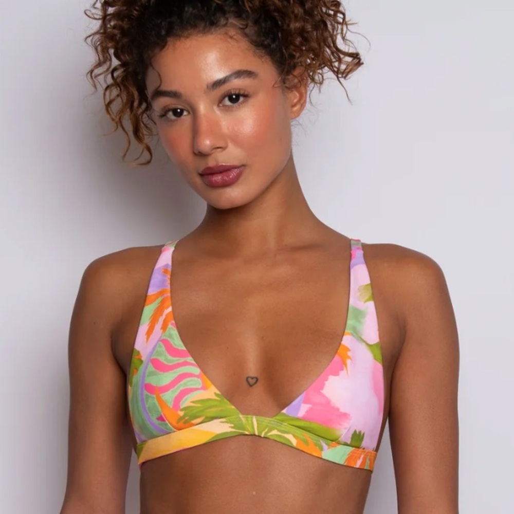 Skatie Calypso Top in Puka